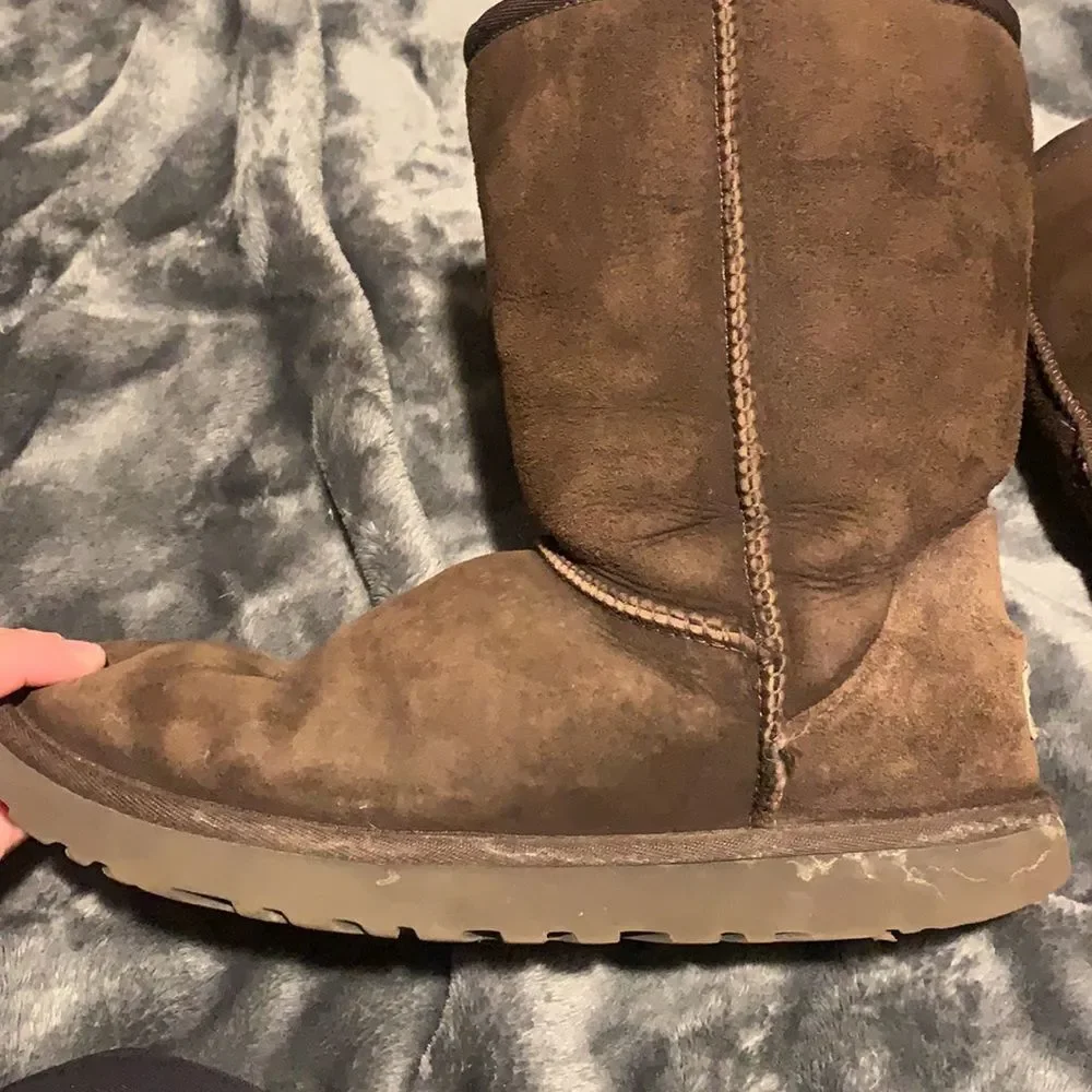 UGG Classic Short Boots S/N 5825